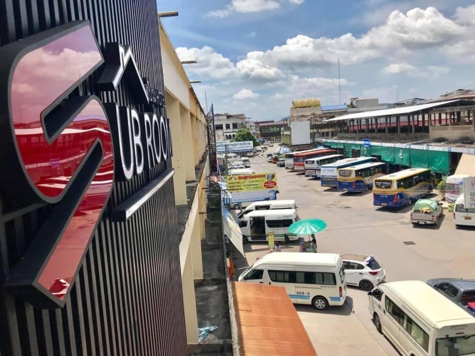 ซับรูมโฮเทล Subroom Hotel Surat Thani Exterior photo